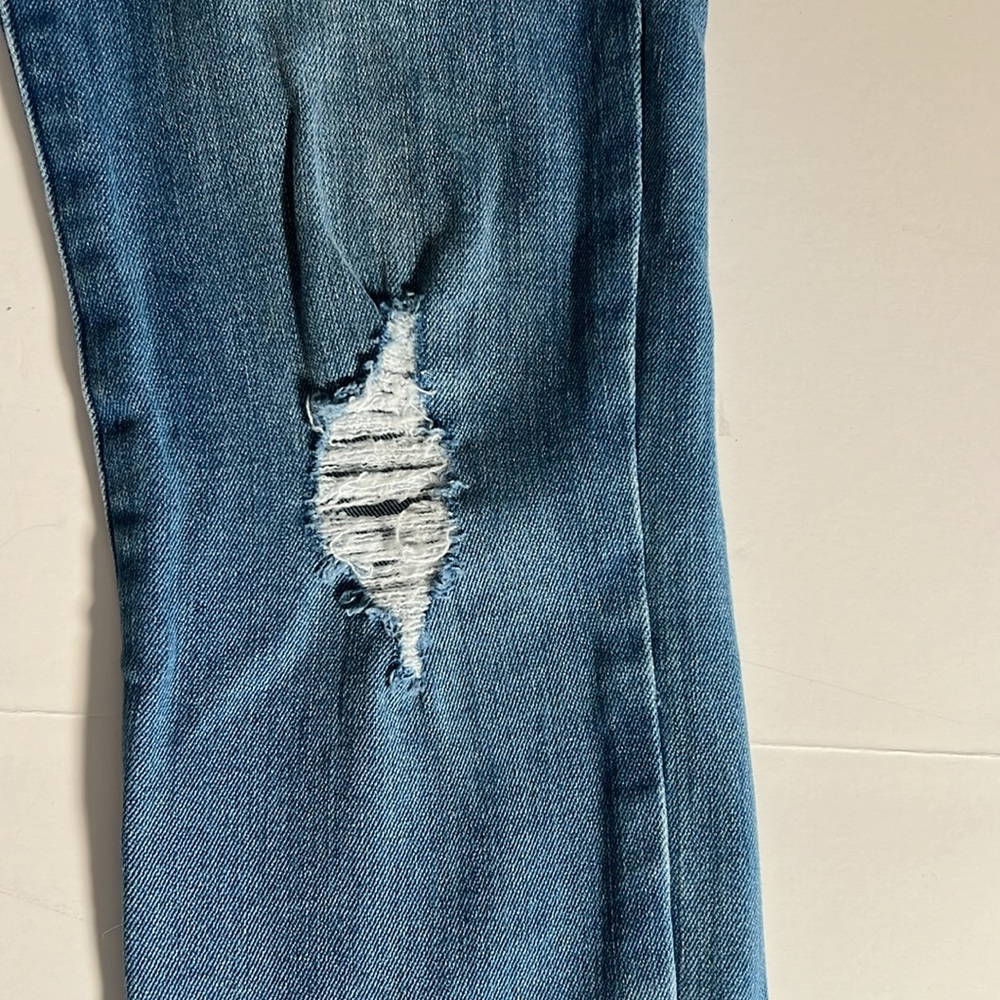 Express Cropped Distressed jeans - Picture 4 of 15